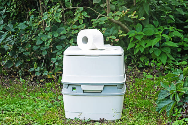 Best Portable restroom trailer rental  in Lawrenceburg, TN